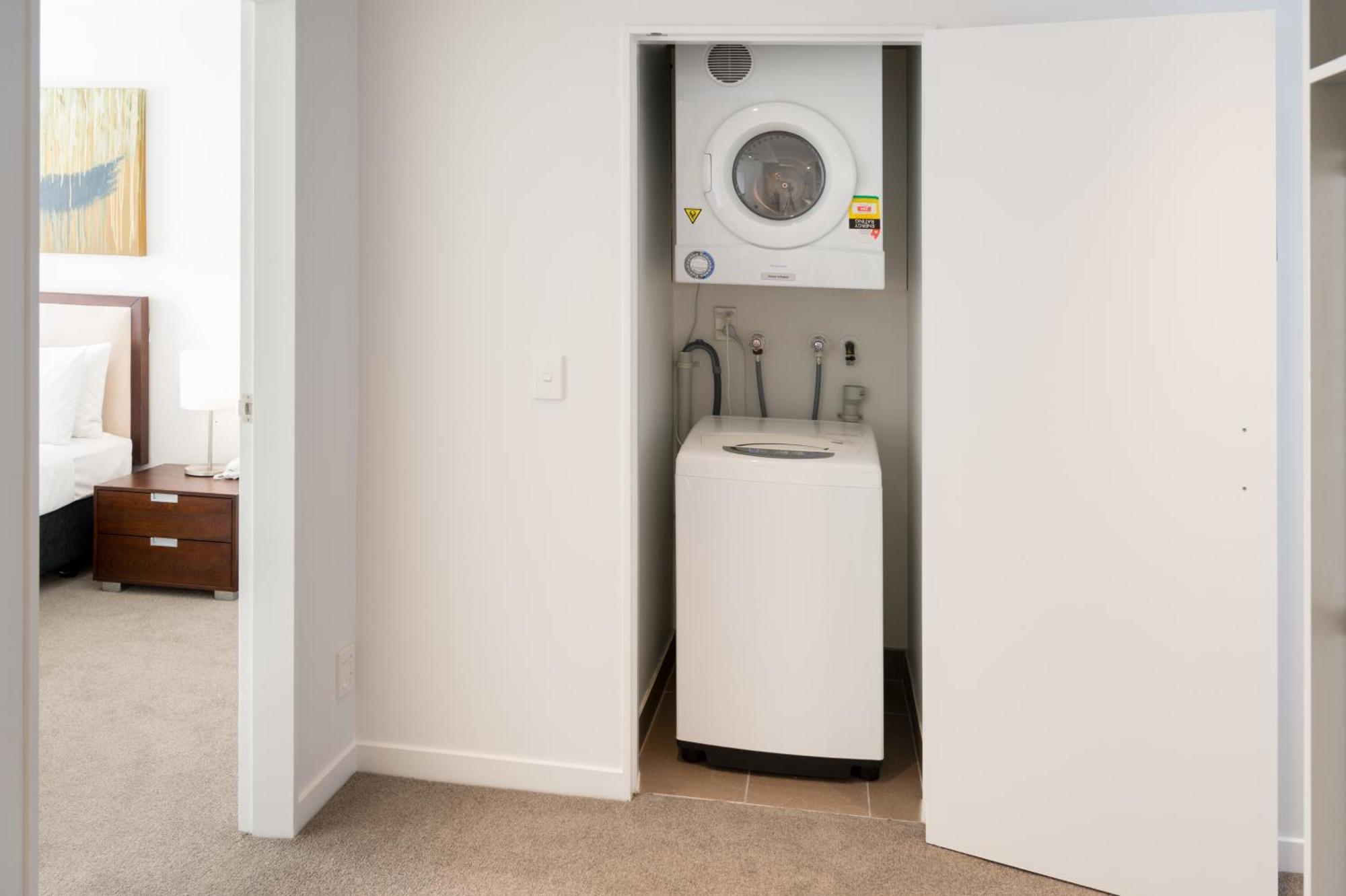 Boulcott Suites Wellington Kültér fotó A laundry room