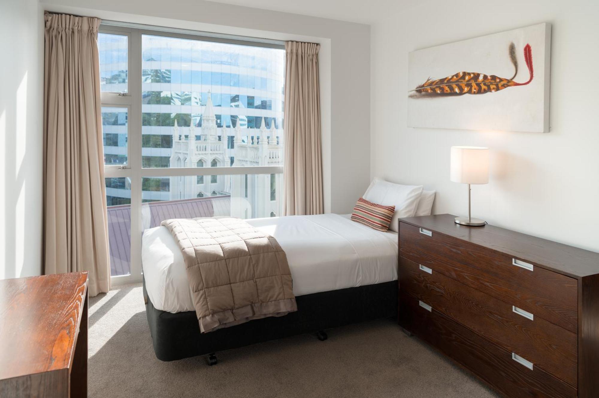 Boulcott Suites Wellington Kültér fotó A bedroom at the University of New South Wales